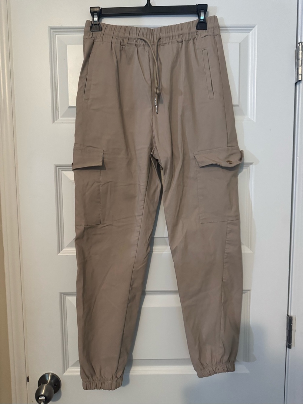 Strawberry Women’s Cargo Jogger Pants - Taupe Size Medium